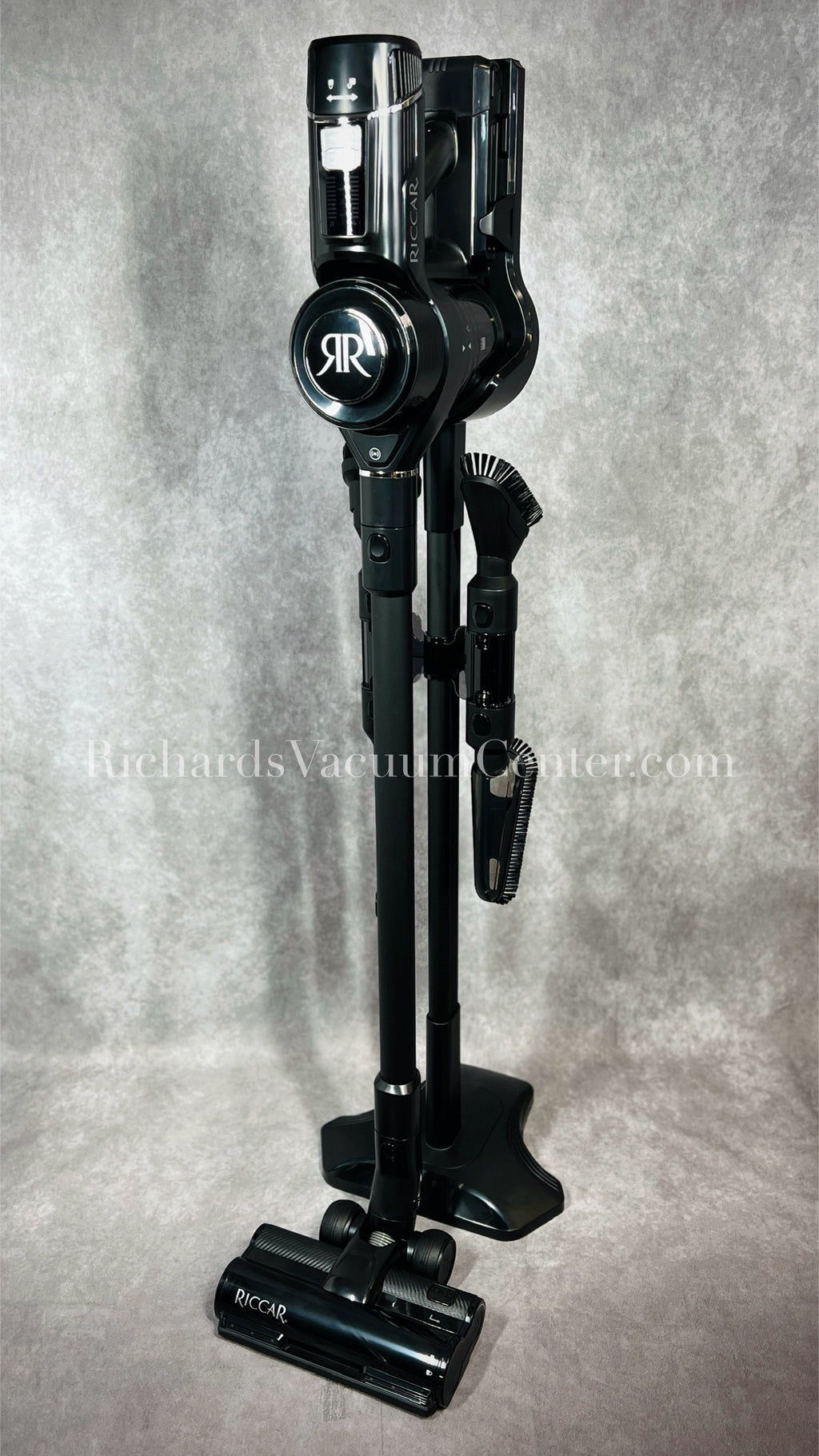 R65 Stick Vacuum