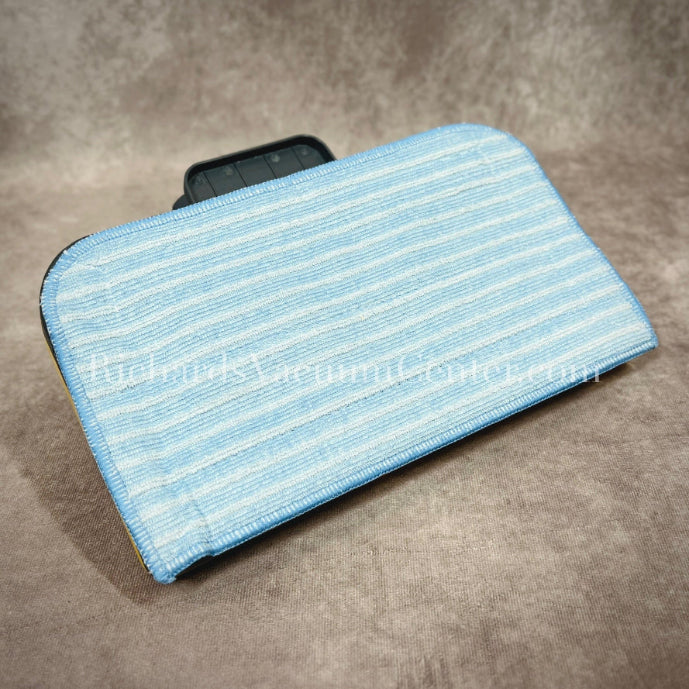 Blue microfiber cleaning pad for steam cleaner